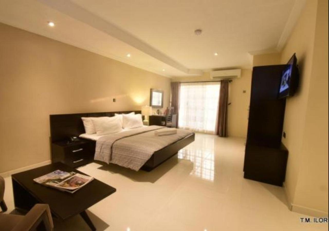 Villa Thirty Three Lagos Exterior photo